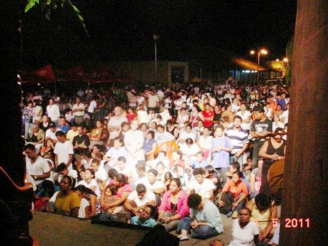 La multitud desde otro angulo